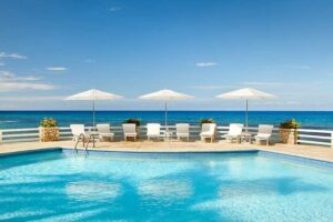 couples negril airport transfers beach