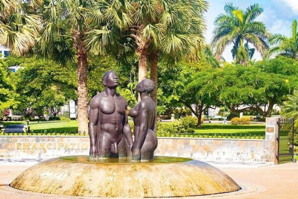Kingston Highlight Tour emancipation park statue