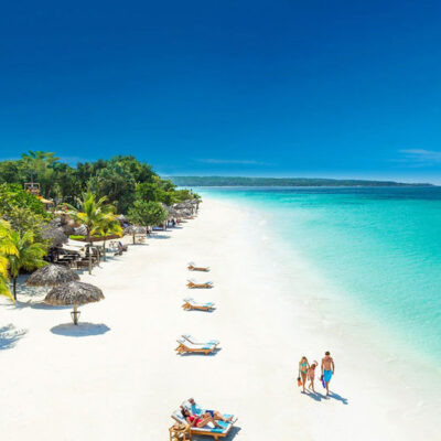 Negril Beach Tour and Rick’s Café beach
